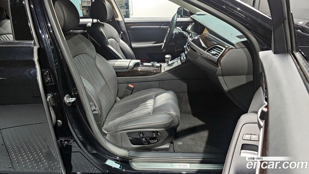 Genesis G90 3.8 (10.2019)