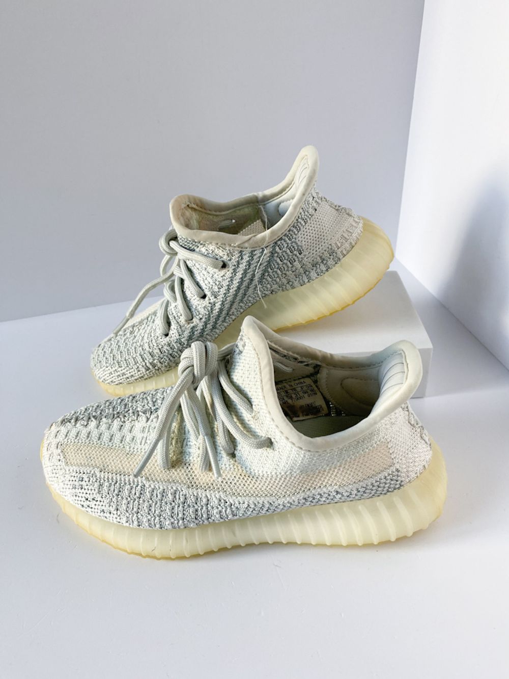 Кроссовки Adidas Yeezy, 30