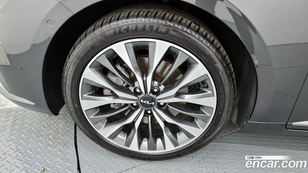 Kia K8 2.5 Бензин 2WD (10.2022)