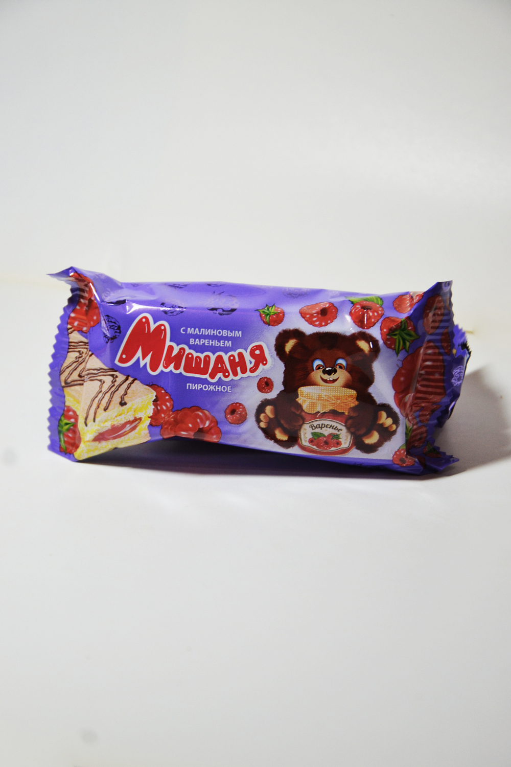 Пирожное Мишаня с малиновым вареньем