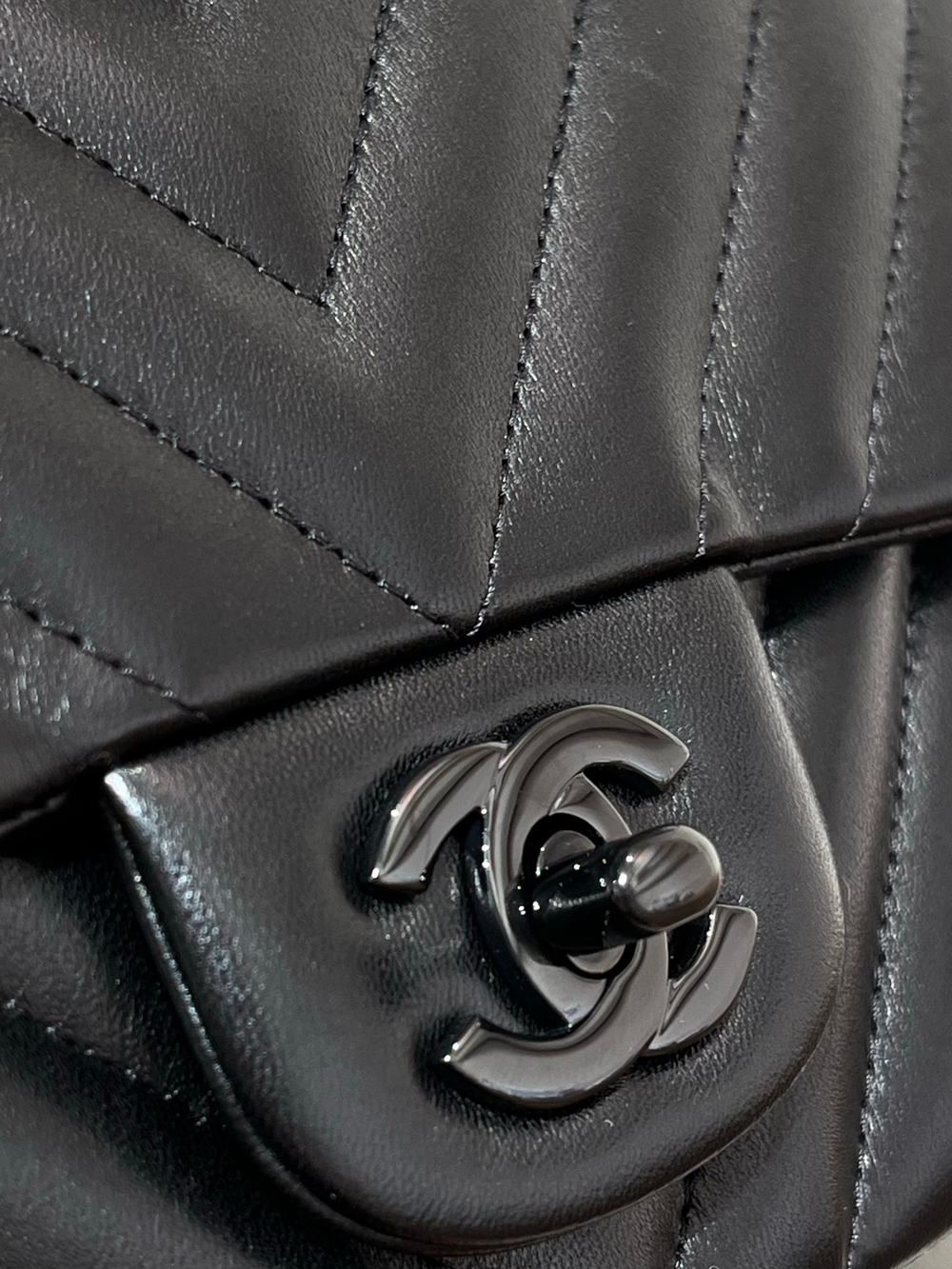 Chanel Mini Classic Handbag 20 cm