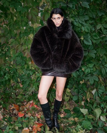 Шуба из экомеха темно-коричневая