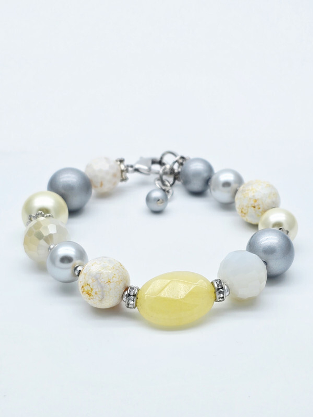 91003675 Брвслет Роман с камнем