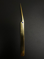 Пинцет № 04 Lashexpress прямой с одним плечиком золото с синим стразом с лазерным напылением