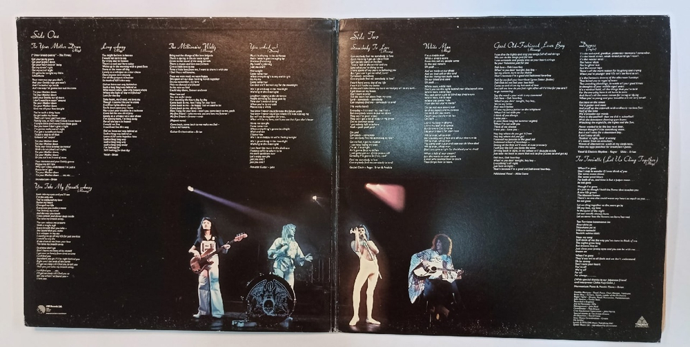 Queen A Day At The Races VG cover (UK 1976)