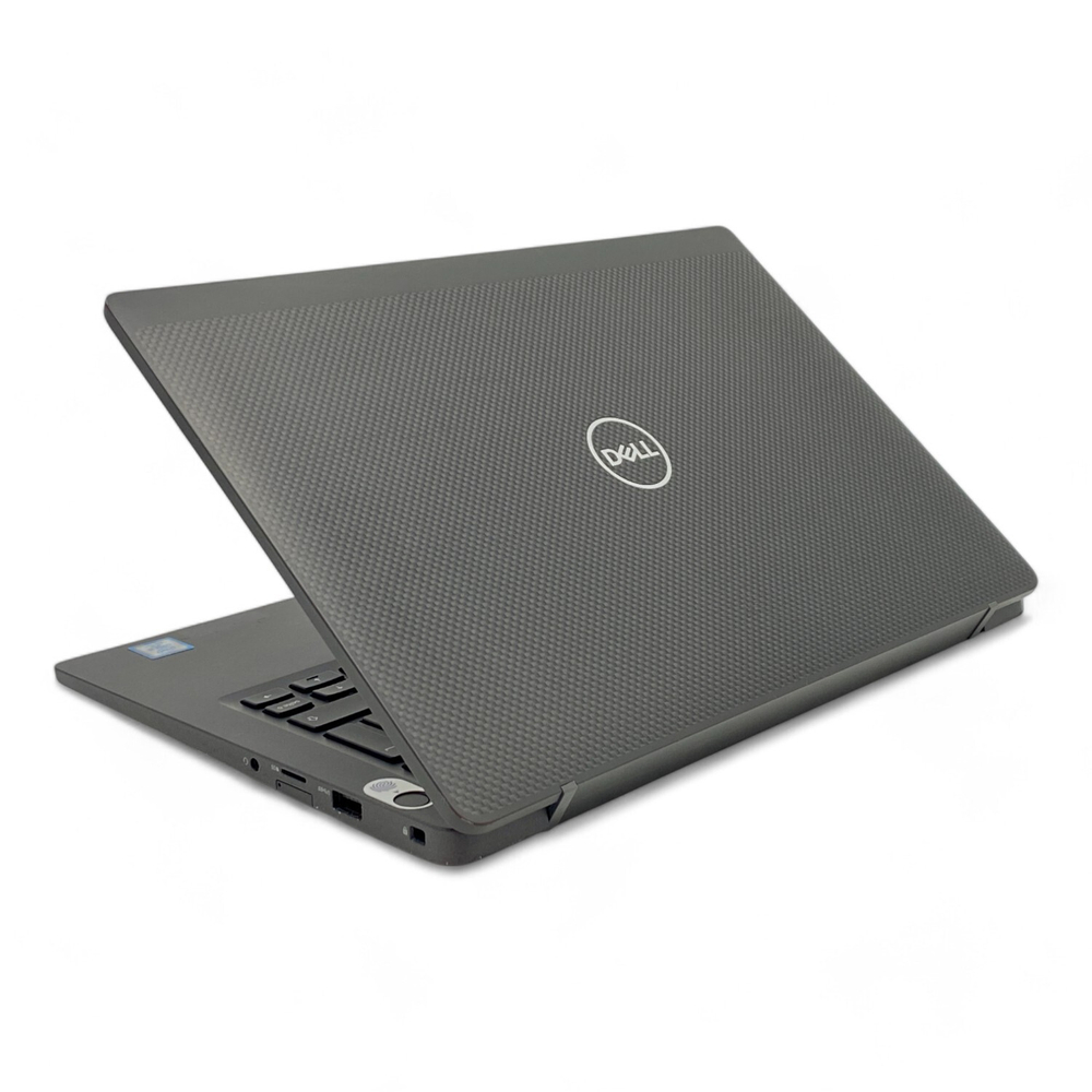 Latitude 7400