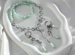 Колье из Ангелита