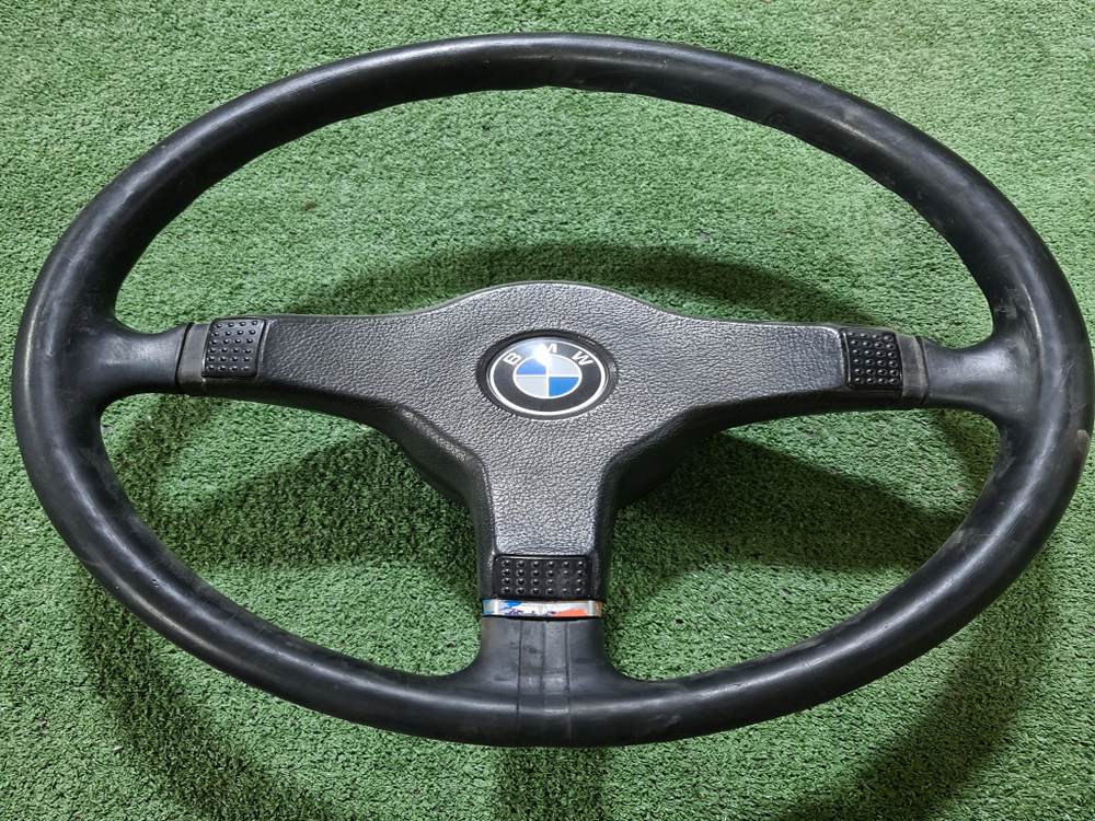 BMW E30 Руль Mtech1