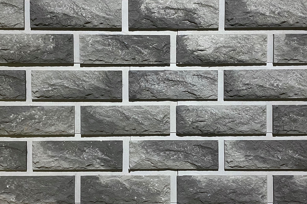 Навесной декоративный камень Каньон, коллекция Сколотый кирпич