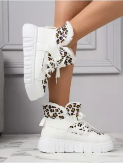 Зимние ботинки на платформе