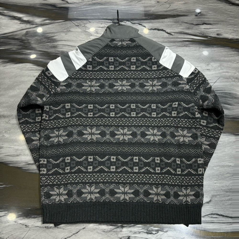 Свитер Balenciaga