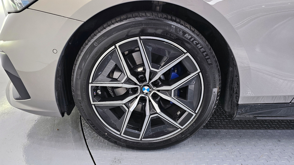 BMW 5 серии (G60) 520i M Sport