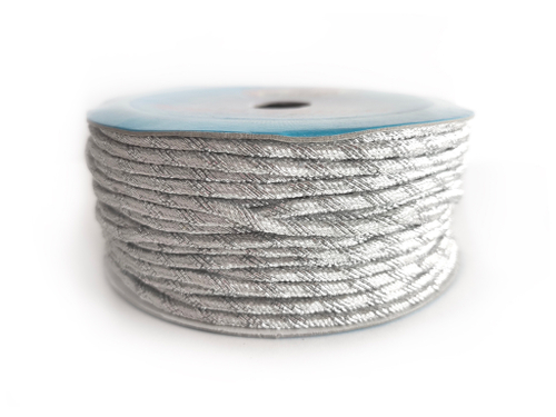 Шнур декоративный отделочный с люрексом 2,5мм серебро /серебро