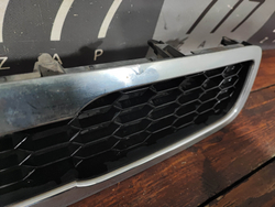 Решетка радиатора Kia Soul 1 (AM) 08-11 Б/У Оригинал 863502K050