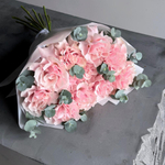 Нежный букет розовая французская роза Пинк Мондиаль и эвкалипт