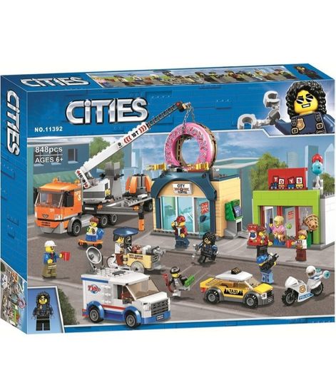 Конструктор Cities "Открытие магазина по продаже пончиков", 848дет.