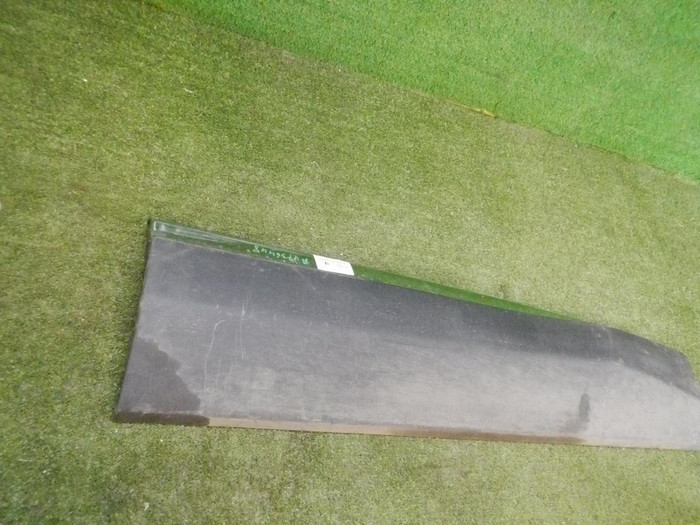 Накладка двери передняя правая Peugeot 3008 2 (2016-н.в.)