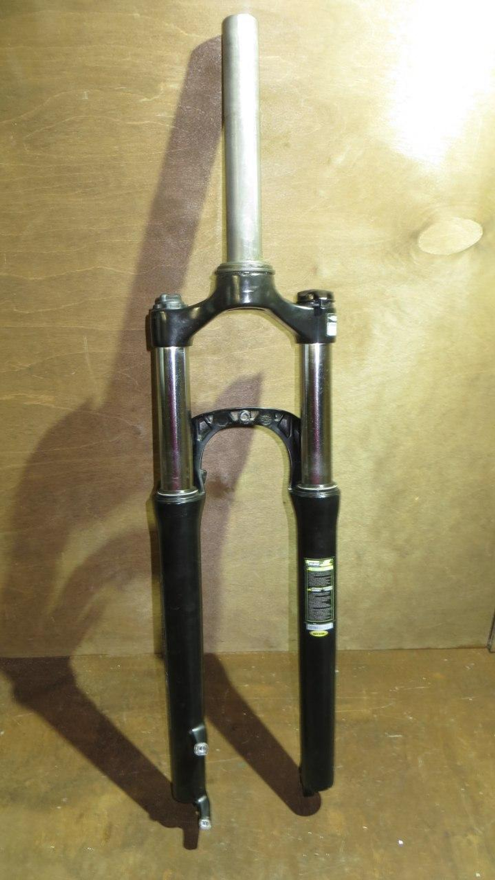 Вилка  велосипедная 27,5" 100мм RST GILA