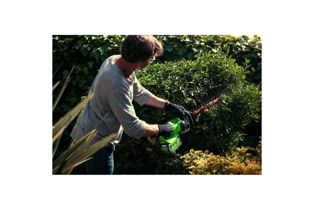 Аккумуляторный кусторез Greenworks без АКБ и ЗУ G40HT61 40 В 2200907