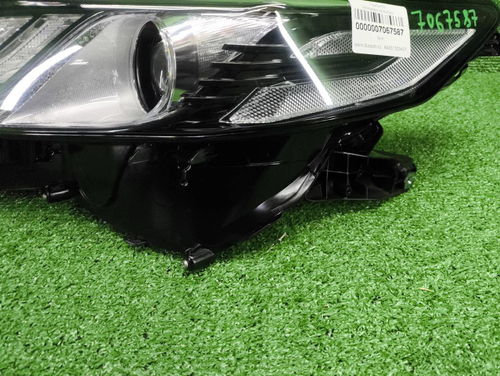 Фара левая Toyota Camry xv70 (2020-н.в.) LED Black