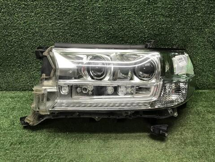 Битая Фара левая Toyota Land Cruiser 200 15-21 LED