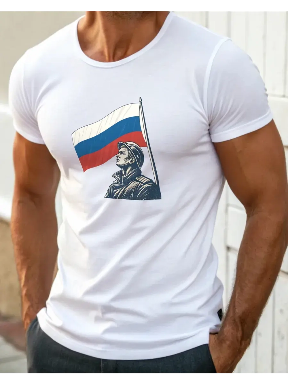 Футболка больших размеров с принтом солдат