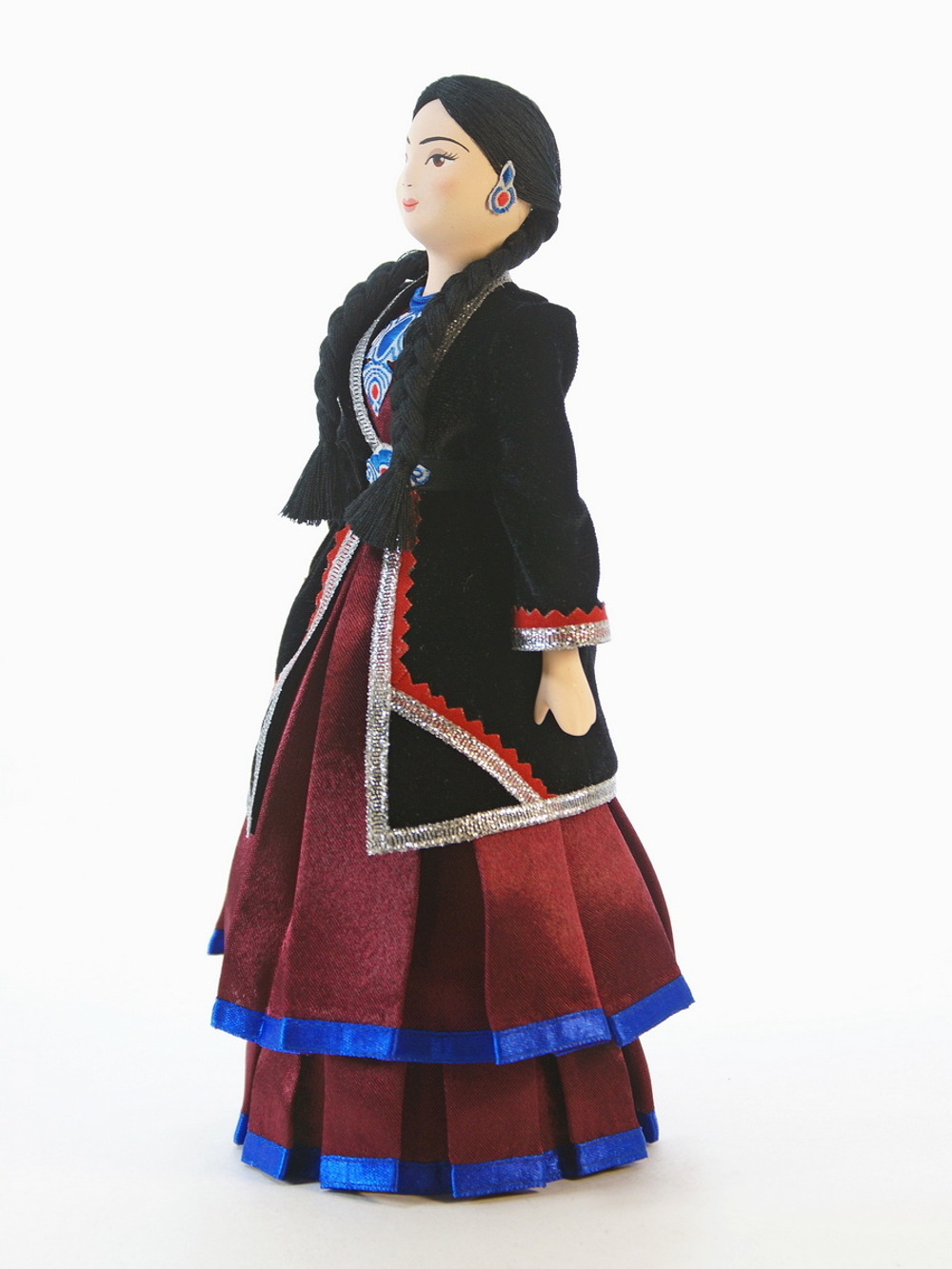 Кукла фарфоровая Башкирка
