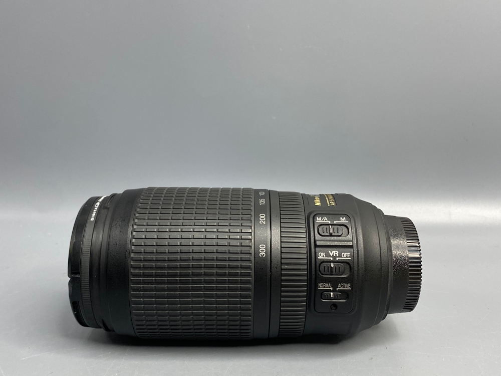Nikon 70-300mm 4.5-5.6