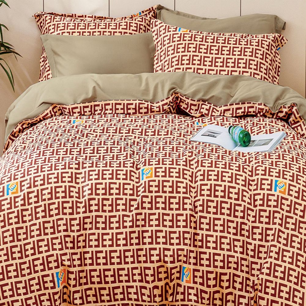 Комплект постельного белья "АВТ. 074", сатин, 100% хлопок, Россия. Пододеяльник на молнии!!!