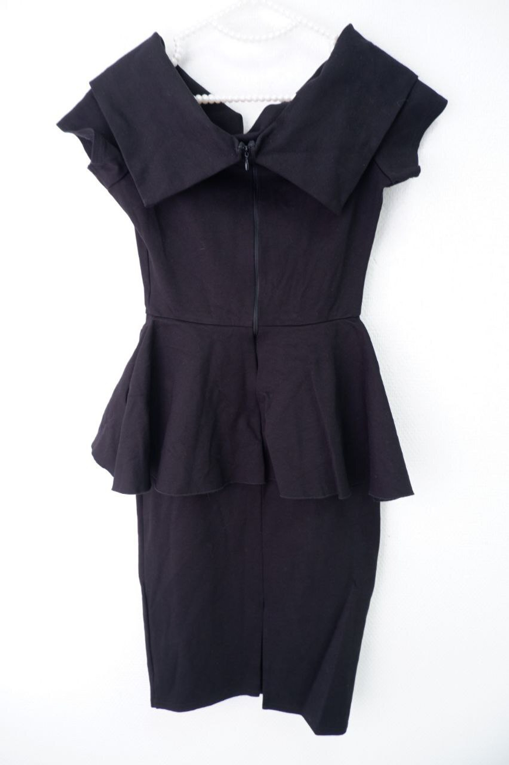 Платье "Золотой Песок" черного цвета 40 размер