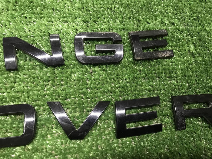 Эмблема Range Rover Velar (2017-2023)