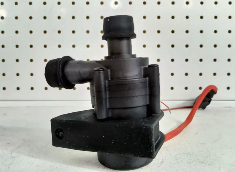 12 v (20 мм) / Дополнительная водяная помпа 12 v / 20 мм LongFei (Лунфей) =