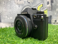 Olympus OM-D E-M5 Mark II + 14-42mm 25.700 кадров