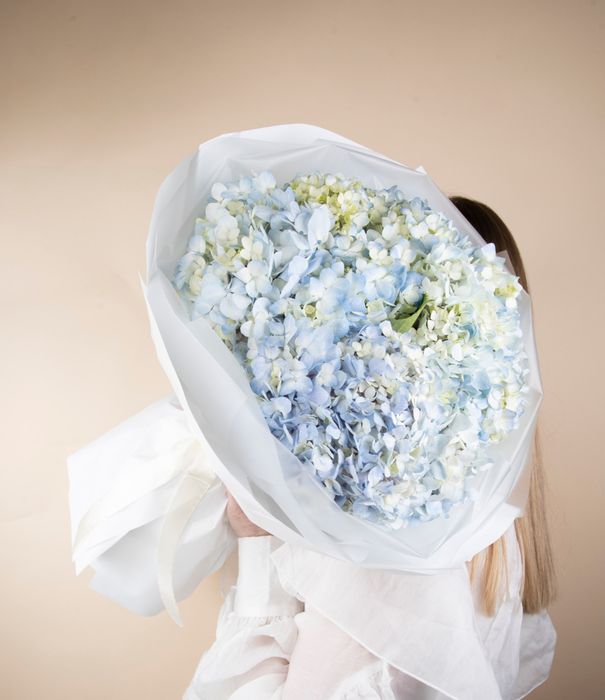 Букет из голубой гортензии (в упаковку)