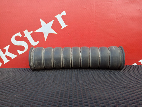 Патрубок интеркулера