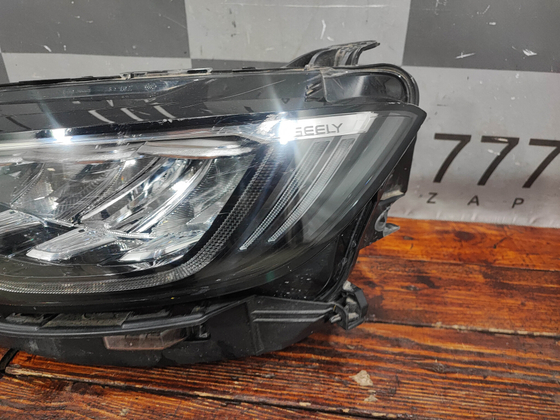 Фара левая LED Geely Atlas Pro 21-нв Б/У Оригинал 7051025300