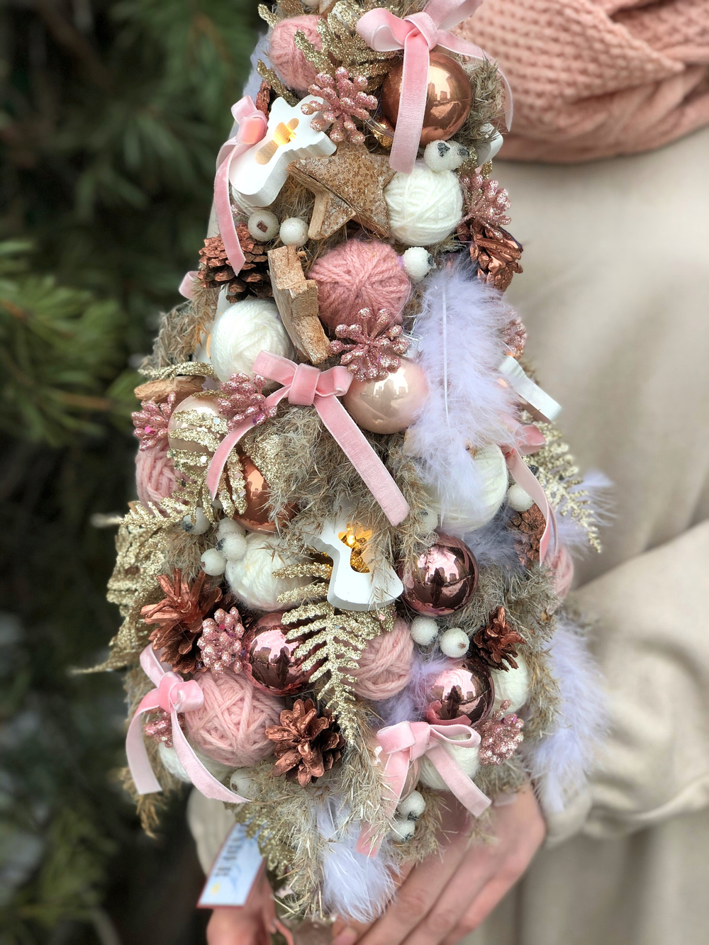 Декоративная елочка "Нежность"