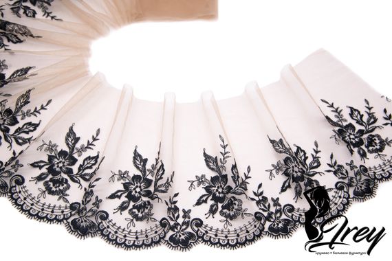 05-73 ОПТ Вышивка на неэл. сетке 18 см, телесный/черный (левая)