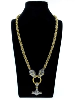 Крупная цепочка с волками и подвеской оберегом Гром Секира