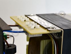 понижающий трансформатор для питания аудиоаппаратуры из  США