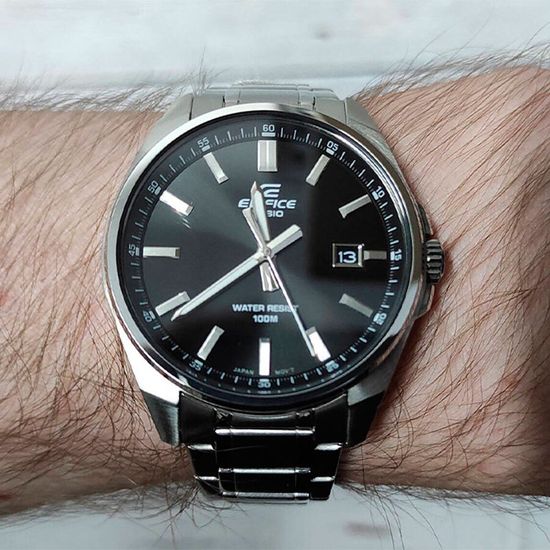 Наручные часы Casio EFV-150D-1A