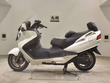 Suzuki Skywave 650