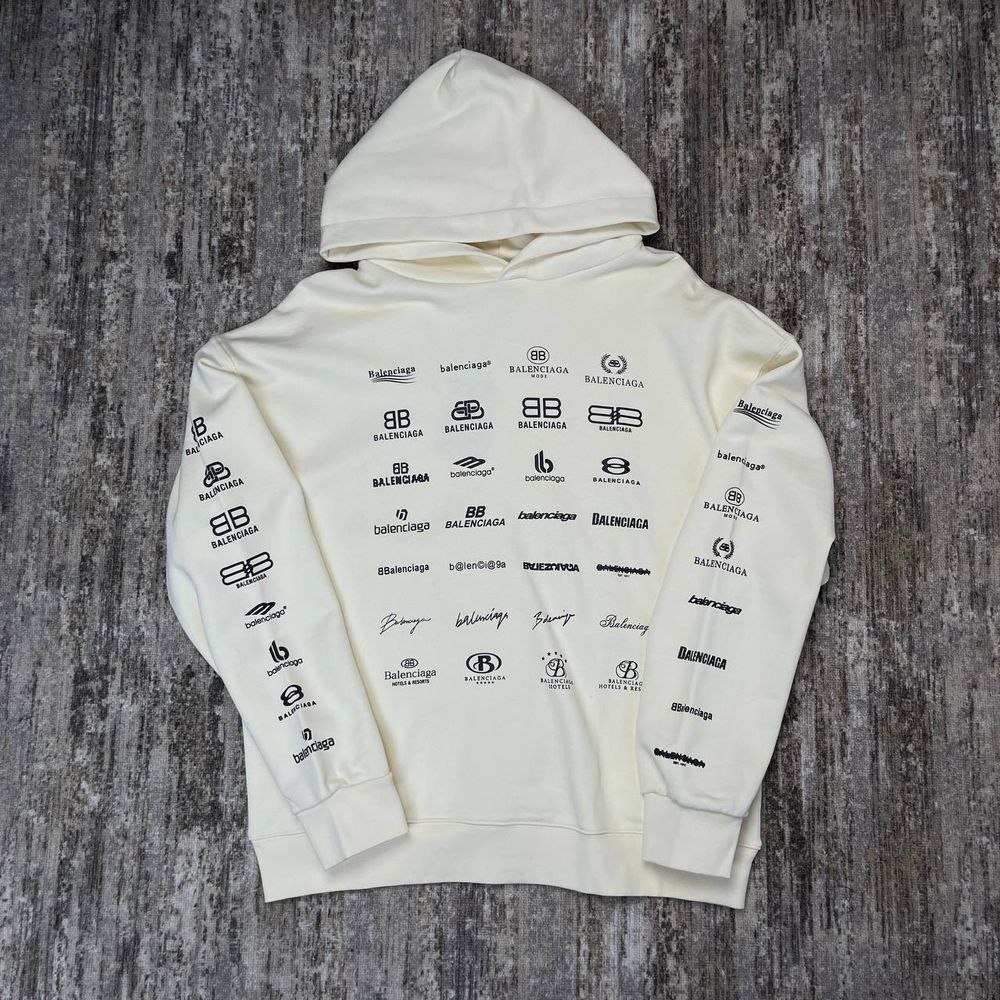 Футболка Balenciaga