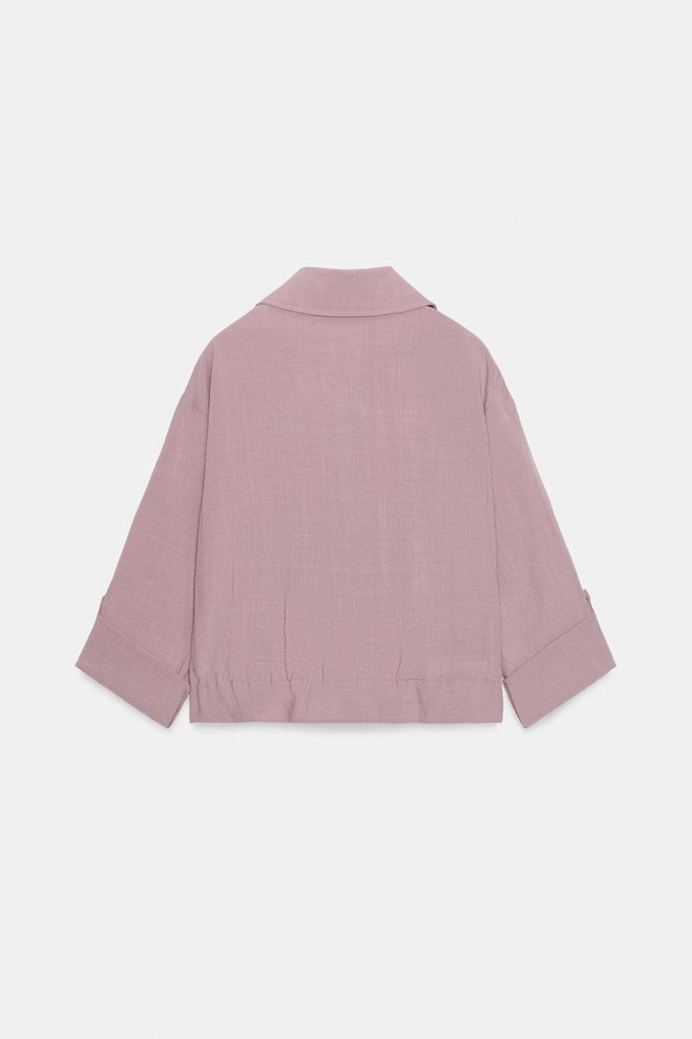 ZARA КОРОТКАЯ КУРТКА С ПОДВЕРНУТЫМИ РУКАВАМИ, ЦВЕТ МАЛЬВЫ