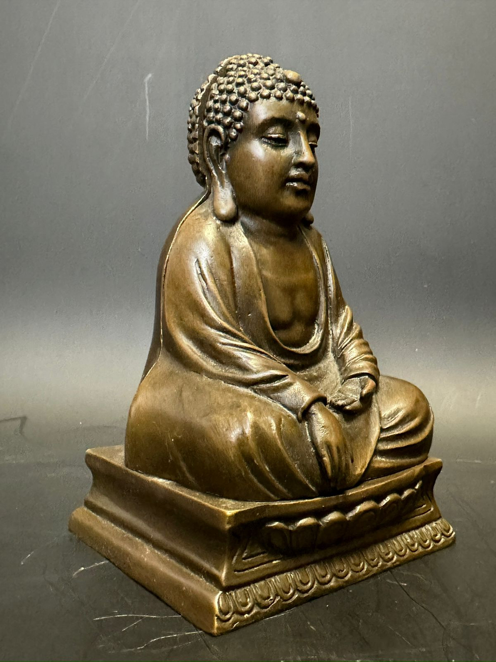 Бронзовая скульптура «Будда с сюрпризом»