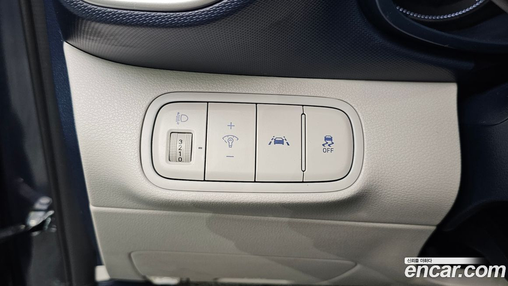 Hyundai Venue 1.6 Modern (04.2020)