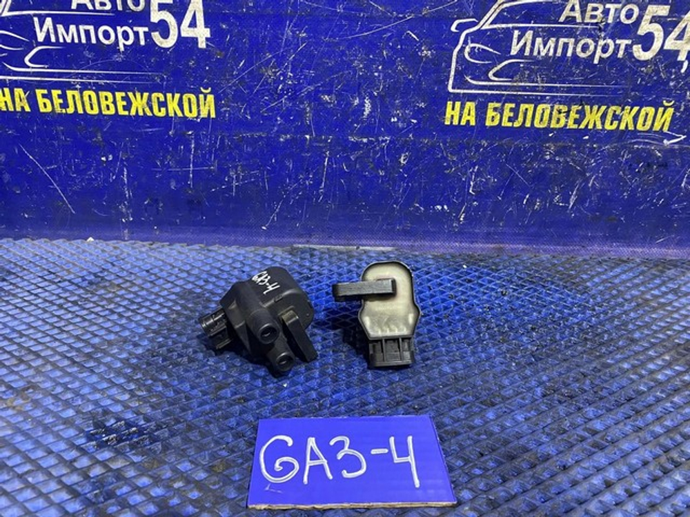 Катушка зажигания Honda LOGO 1997