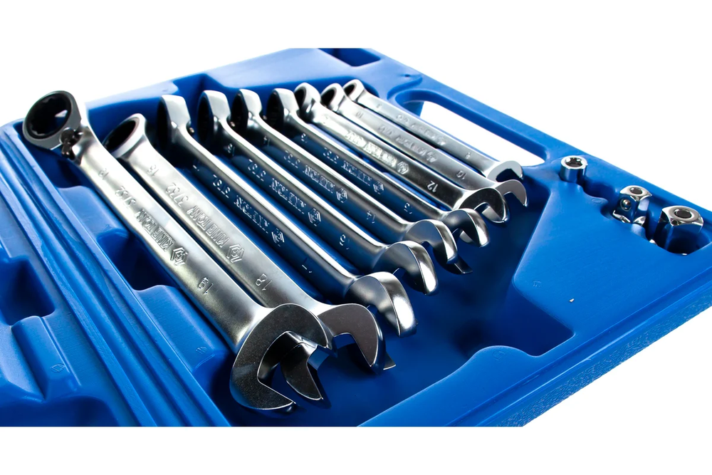 KING TONY (13213MR) Набор комбинированных трещоточных ключей, 8-19 мм, кейс, 13 предметов