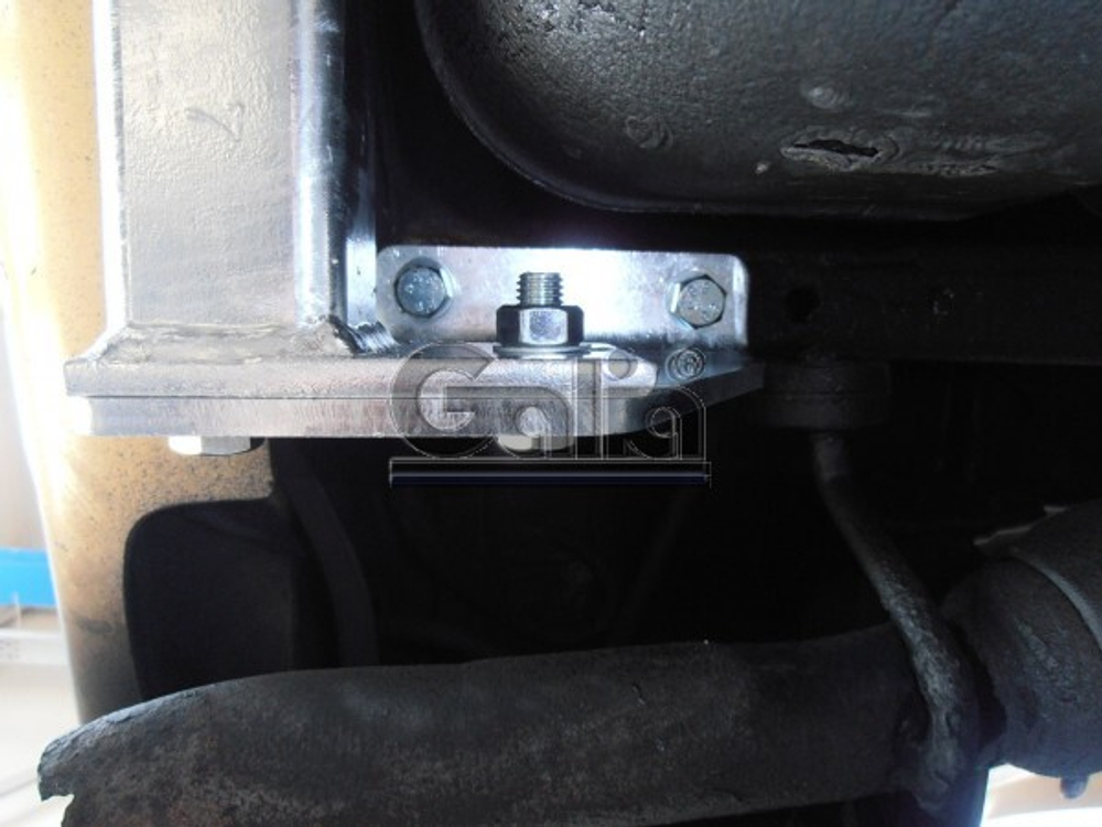 Фаркоп оцинкованный Galia S030A для Suzuki Grand Vitara 1998-2005, Suzuki Grand Vitara XL7 1998-2003(паспорт и сертификат в комплекте)(без электрики)