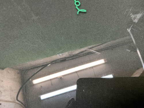 Стекло двери переднее левое Tank 500 (2021-н.в.)